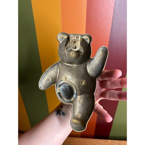 Vintage brass teddy bear figurine wall hook hanger cute kids children’s - Picture 2 of 7
